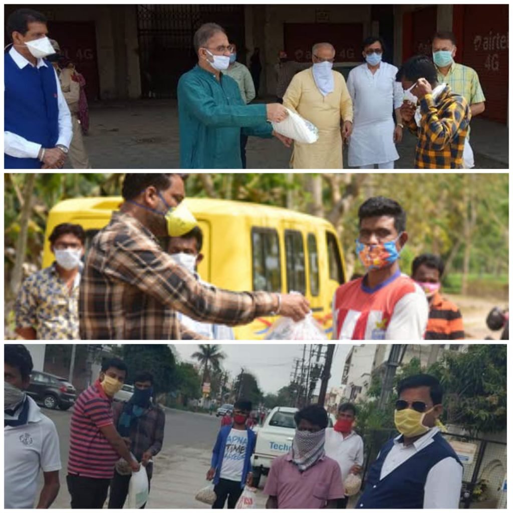 ‘Selfee with Ration’ pulls down ‘Pardha’ of poor man’s self esteem