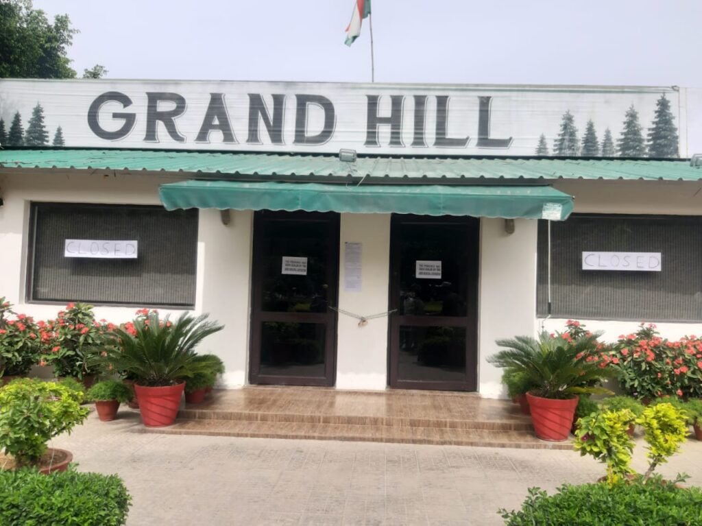 Sidhara Road Junction: Grand Hill to Tiffin Hut all restaurants sealed by JMC
