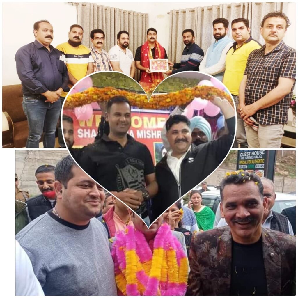 TRENDY: Cops Develop Penchant For Floral Felicitations