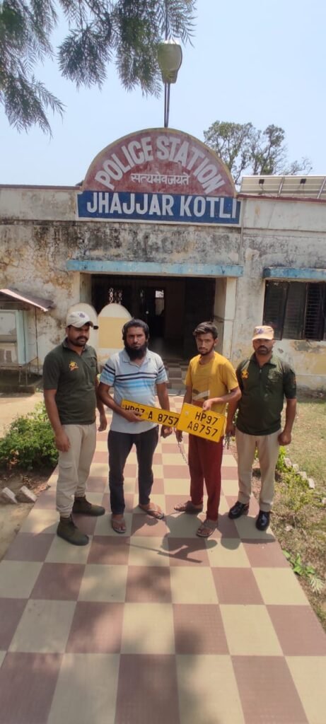 Jhajjar Kotli police seized truck with fake number plate