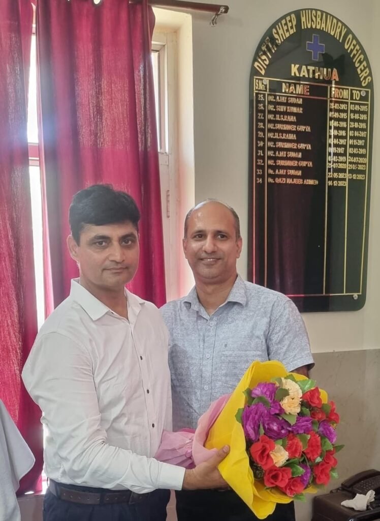 Dr Romesh Manhas assumes charge as DSHO, Kathua