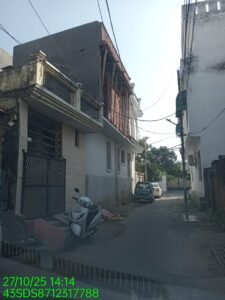 Illegal structure raised on 1st floor near Arpit Mobile Communication, Gandhi Nagar