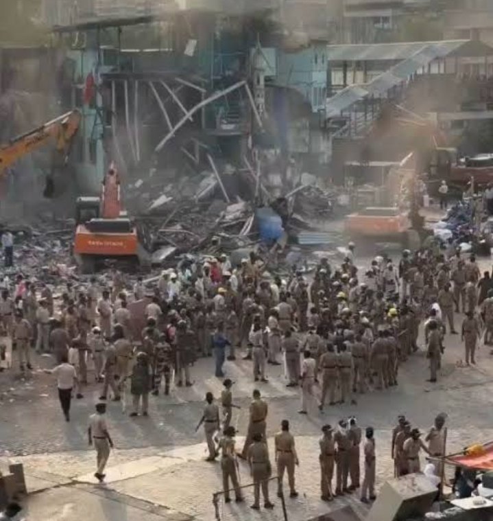 Protesters Clash with Police in Ujjain Over Shahi Masjid Demolition